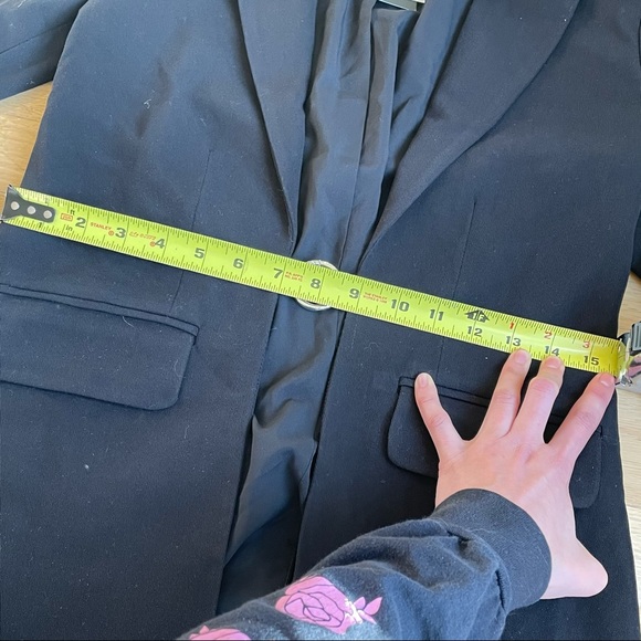 Danielle Bernstein Macy’s Black Blazer - Picture 7 of 7